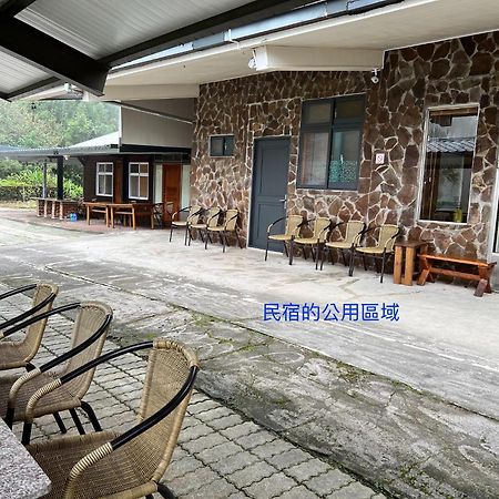 Bed and Breakfast 仲明居zhong Ming Ju Taoyi Fang Fanlu Esterno foto