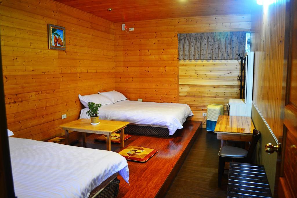 Bed and Breakfast 仲明居zhong Ming Ju Taoyi Fang Fanlu Esterno foto
