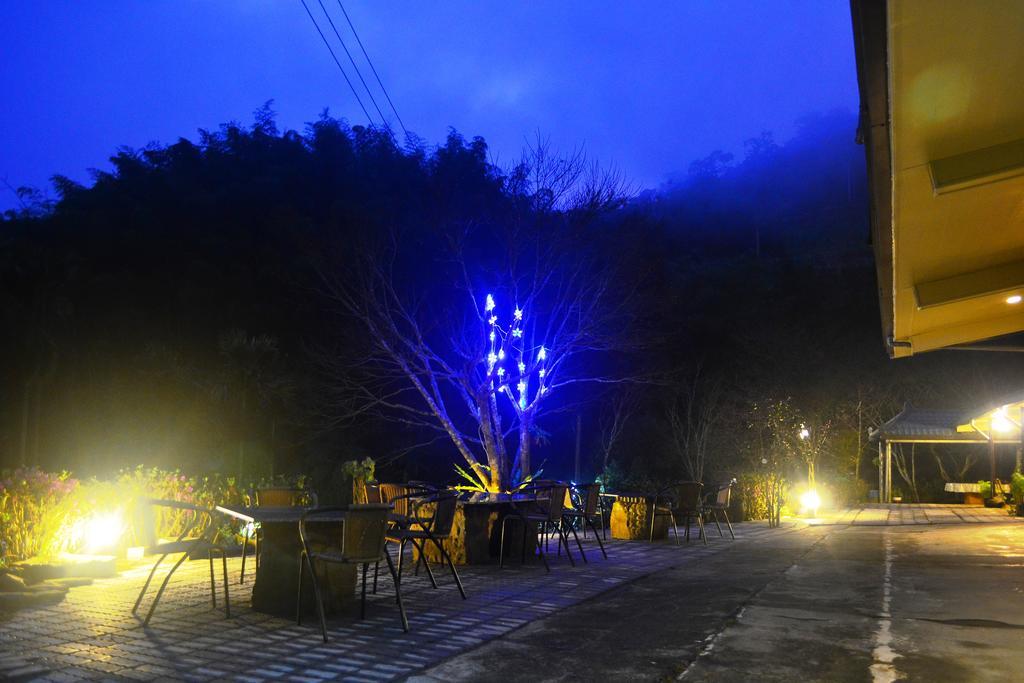 Bed and Breakfast 仲明居zhong Ming Ju Taoyi Fang Fanlu Esterno foto
